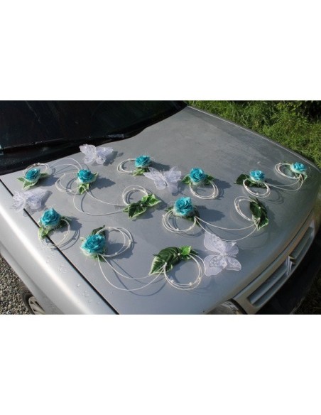 Décoration de voiture pour mariage thème turquoise avec papillons