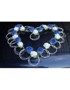 Magnifique décoration voiture de mariage thème cœur bleu et blanc