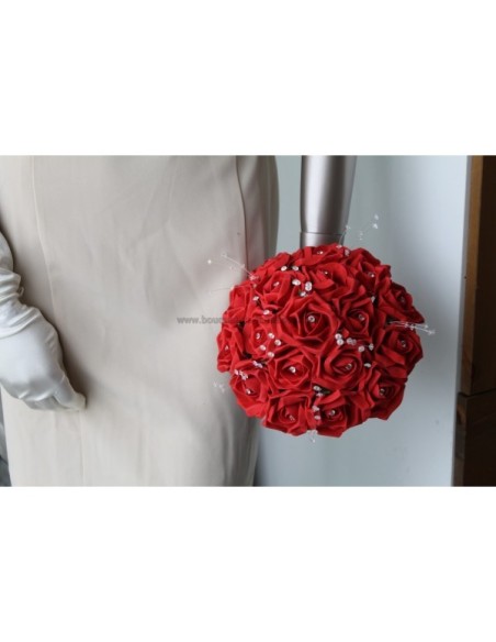 Bouquet de la mariée Rond avec des roses rouges et du strass