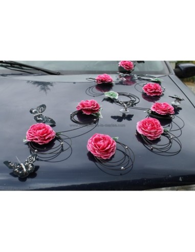 Décoration de voiture de mariage thème fuchsia, noir avec papillon