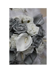 Bouquet Fleurs Mariage Cascade thème Arums & Roses gris et blanc 2
