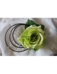 Décoration de voiture pour mariage noir et vert anis avec papillons
