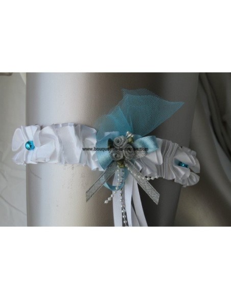 Jarretière blanche, turquoise, argent avec des rubans, tulle, perles