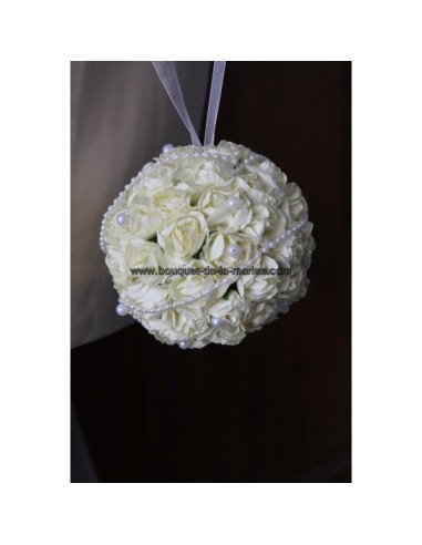 Bouquet mariage enfant boule des roses 