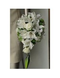 Bouquet mariage cascade thème Lys et Roses ivoire avec des perles