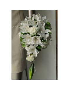 Bouquet mariage cascade thème Lys et Roses ivoire avec des perles