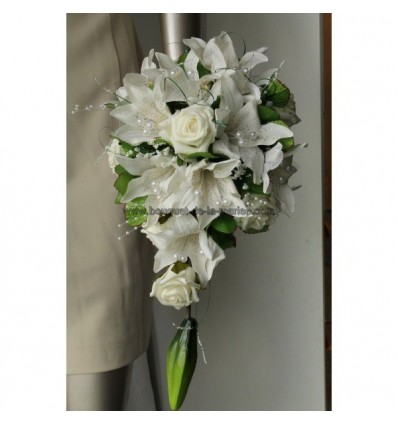 Bouquet de mariée lys et roses ivoire