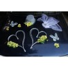 Décoration voiture mariage orchidées et cœurs gris et vert anis