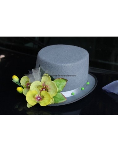 Décoration voiture mariage orchidées et cœurs gris et vert anis