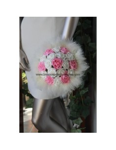 Bouquet de mariée thème ivoire et rose avec des plumes et des perles