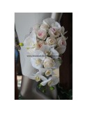Beau Bouquet Mariage Cascade avec Orchidée Ivoire et Rose tendre