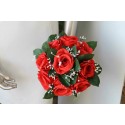Bouquet Mariée Rond avec belles Roses Rouges, Gypsophile, perles