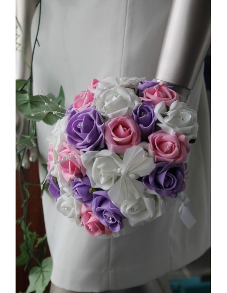 Bouquet de mariée thème parme et rose avec des perles et papillons