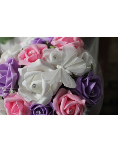 Bouquet de mariée thème parme et rose avec des perles et papillons