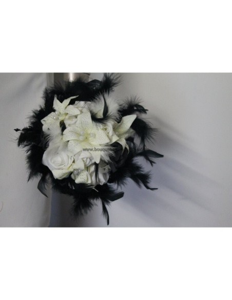 Lot: Bouquet mariée, boutonnières et bracelets noir plumes Lot: Bouquet mariée, boutonnières et bracelets noir plumes