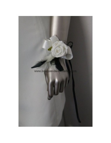Lot: Bouquet mariée, boutonnières et bracelets noir plumes