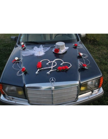 Décoration de voiture de mariage thème rouge, blanc et argent
