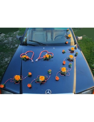 Composition coeurs voiture mariage couleur orange perlé