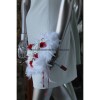 Bouquet de mariée ROND blanc et rouge avec roses, perles et plumes