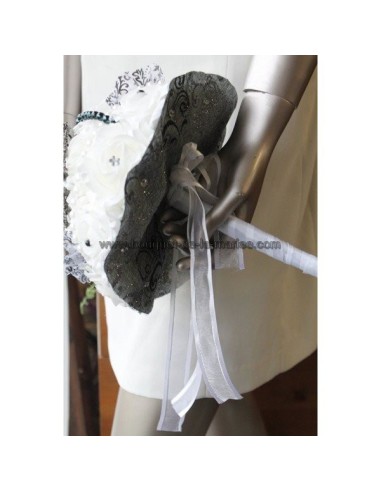 UNIQUE Bouquet de mariée fait main noir, blanc broche et strass!
