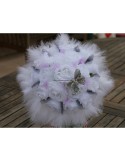 Bouquet Mariée Rond thème parme, gris et blanc avec plumes