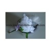 Bouquet Mariée Rond thème parme, gris et blanc avec plumes