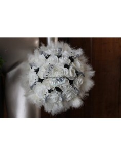Bouquet de Mariée Rond thème noir et blanc ou ivoire papillon 2