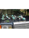 Décoration voiture des mariés thème bleu roses avec des colombes