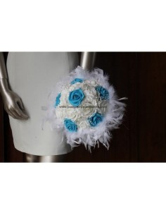 Bouquet pour mariage thème turquoise et blanc avec plumes et roses 2