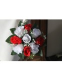 Bouquet demoiselle d\'honneur roses rouge et blanc gypsophile