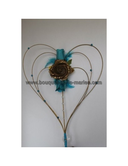 Commande lot Mariage: composition florale de voiture turquoise et or Commande lot Mariage: composition florale de voiture turquoise et or