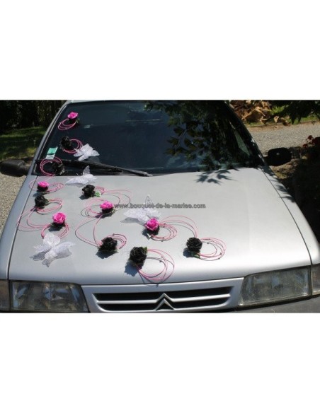 Décoration voiture mariage thème Fuchsia et noir avec papillon