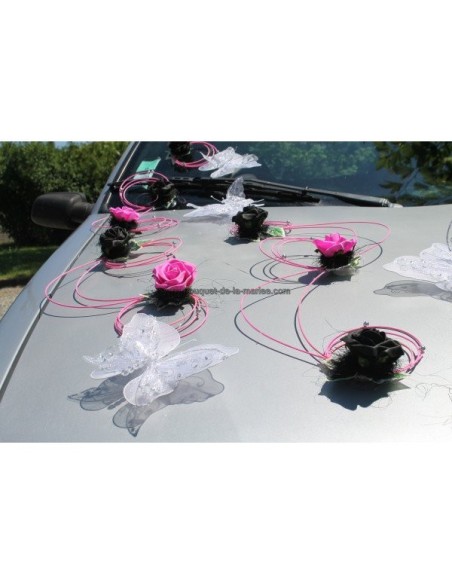 Décoration voiture mariage thème Fuchsia et noir avec papillon