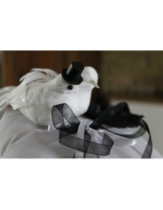 Coussin d'alliances mariage noir blanc colombes orchidée 2