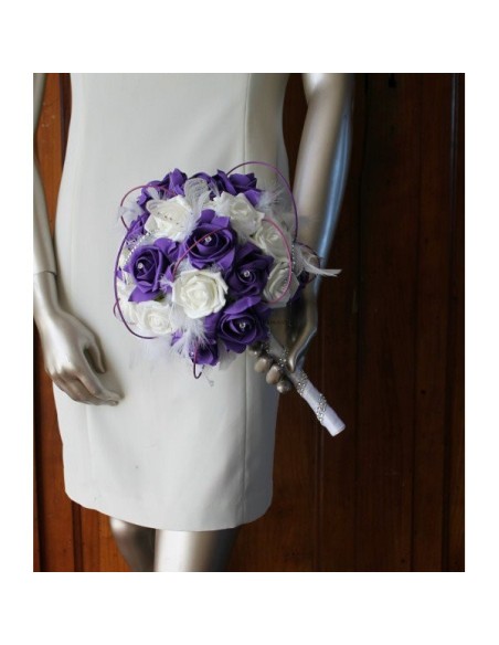 Bouquet de mariée couleur violet et blanc avec plumes, strass et perles