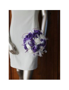 Bouquet de mariée couleur violet et blanc avec plumes, strass et perles 2