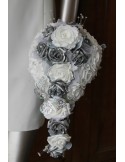Bouquet pour Mariage tombant thème Roses blanches, gris, argent