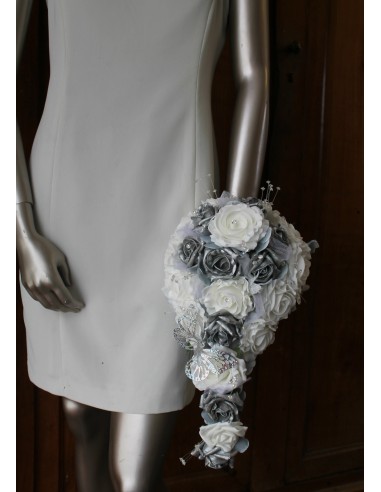 Bouquet pour Mariage tombant thème Roses blanches, gris, argent