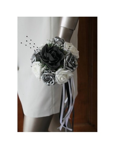 Bouquet demoiselle d'honneur roses noires gris argenté et blanc