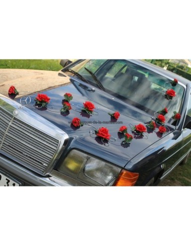 6 compositions florales voiture mariage roses: rouge et gris argenté