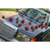 6 compositions florales voiture mariage roses: rouge et gris argenté