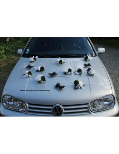 Décoration de voiture de mariage noir, blanc, argent avec papillons