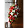 Bouquet de Mariage Tombant avec des roses rouges et blanches