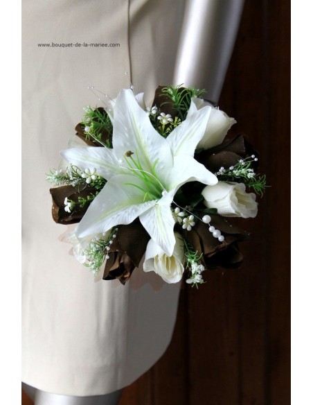 Bouquet de Mariée Rond "Style" avec 1 gros Lys, des Roses et Perles