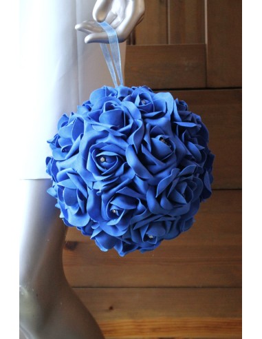 Boule des roses mariage bleu roi orné des strass