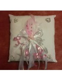 Coussin d\'alliances thème blanc et rose clair