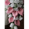 Bouquet arums rose clair