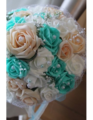 Bouquet de mariage pastel verte menthe et champagne perlé