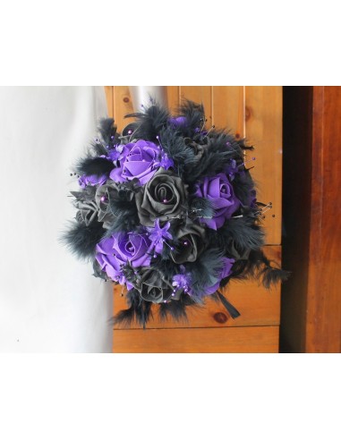 Bouquet mariée gothique violet et noir perles plumes