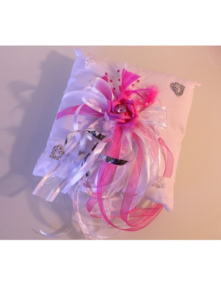 Bouquet mariée, boutonnière, coussin d'alliances et peigne cheveux Fuchsia